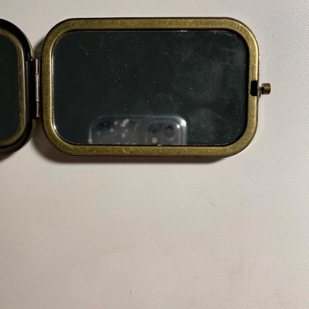 Peacock Design Metal Foldable HANDHELD MIRROR - Picture 3 of 6